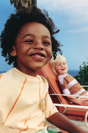 CAMISETA RAYAS PARCHE - Ocre de Zara