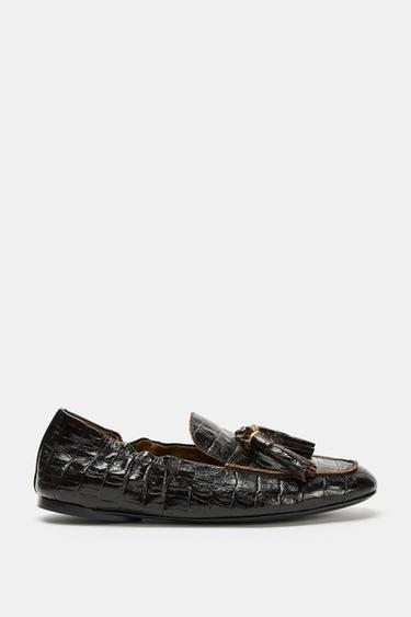 EMBOSSED LEATHER LOAFERS - Brown by Zara
