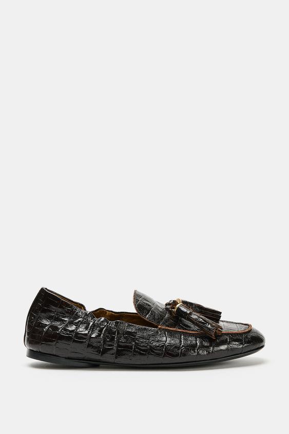 MOCASÍN RELIEVE PIEL - Marrón de Zara - Imagen 0