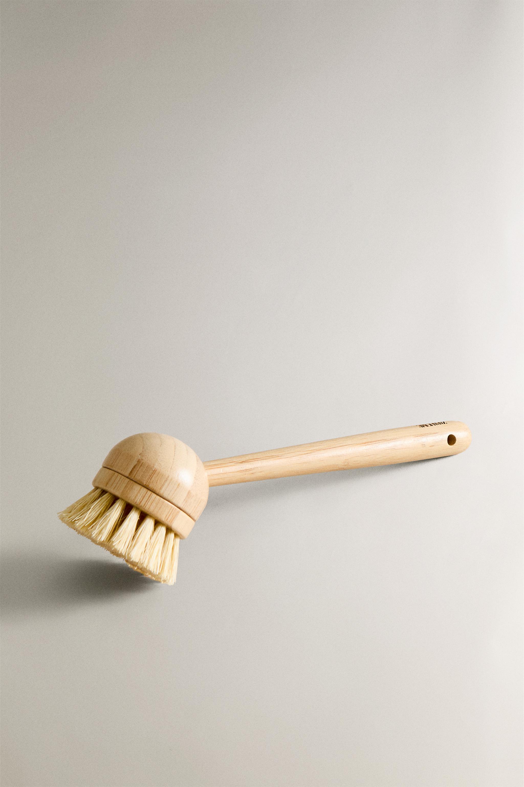 BRUSH WITH INTERCHANGEABLE BRISTLES — Light beige