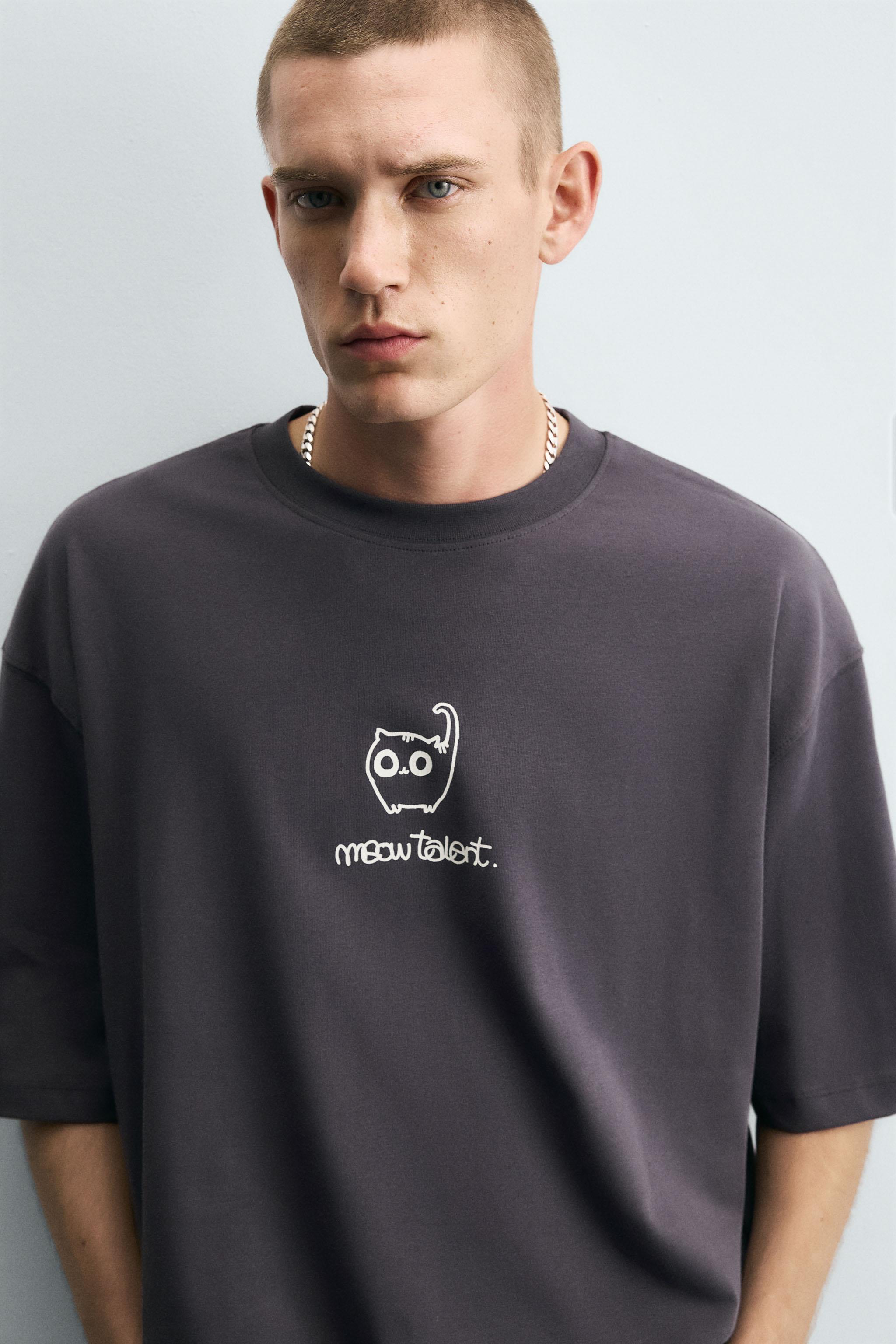 Contrast T-Shirt Sサイズ ZARA T-SHIRT WITH CONTRAST GRAPHICS Size : S-XL Price : N80,000.