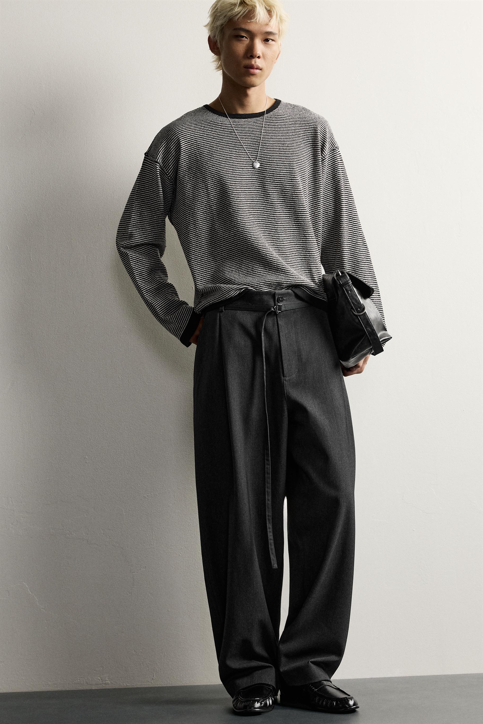 BELTED PLEATED BALLOON FIT PANTS