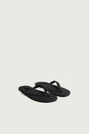 SANDALIA TIRAS - Negro de Zara