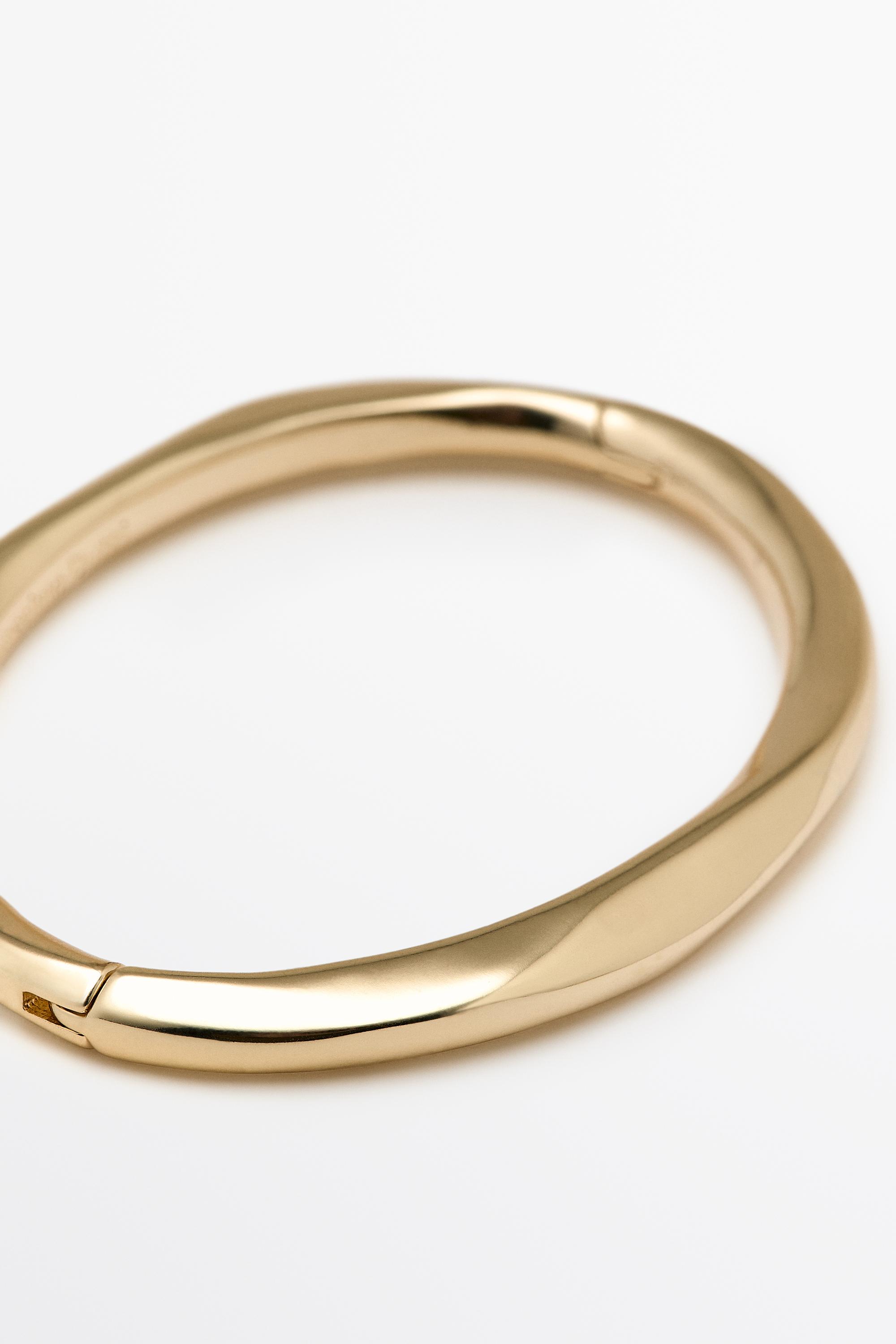Fine irregular contour bracelet