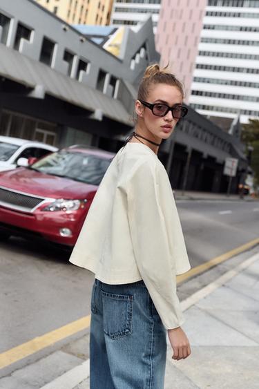 TOP COURT À MANCHES AMPLES - Écru de Zara - Image 2