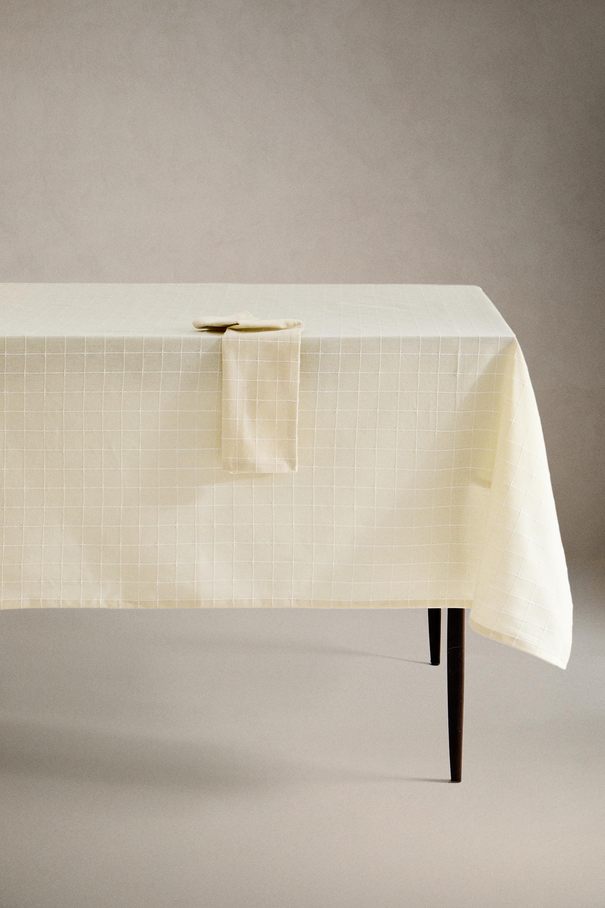 DYED THREAD CHECK TABLECLOTH
