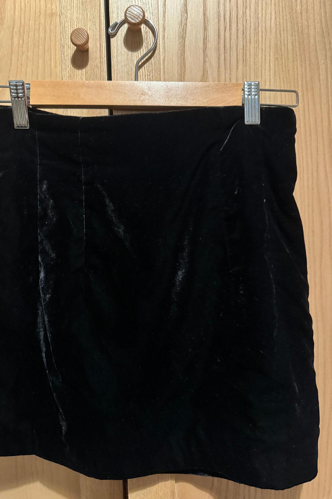 VELVET MINI SKIRT