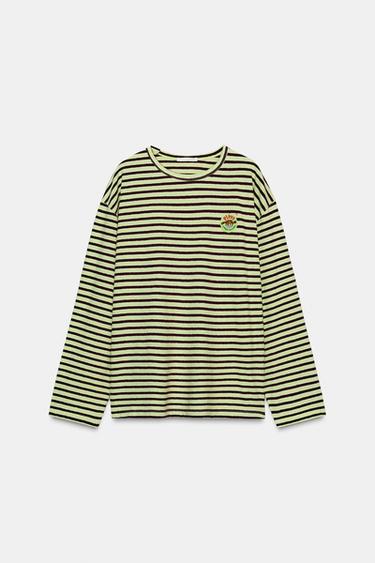 تيشرت مخطط بتطريز PIPPI LÅNGSTRUMP™ - خطوط الخاص بـ Zara