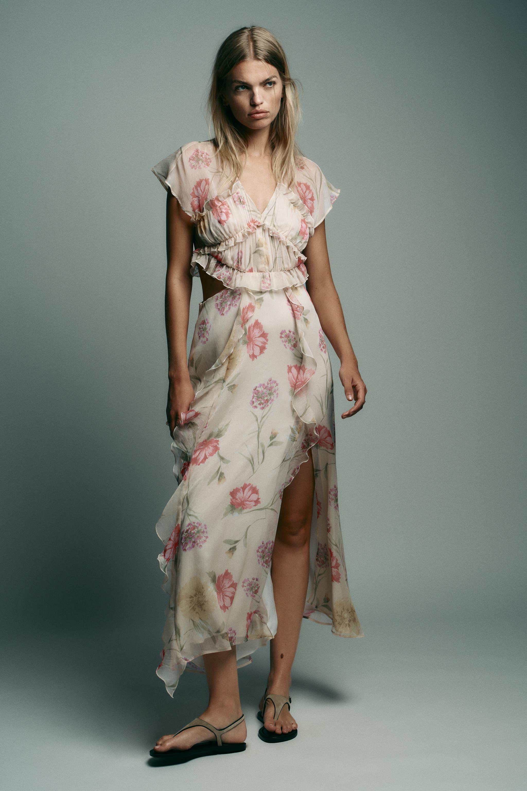 ワンピース Her lip to Muse Floral Cut-out Dress M Her lip to / ハーリップトゥ | @herlipto 𝖢𝗈𝗆𝗂𝗇𝗀 𝗍𝗈