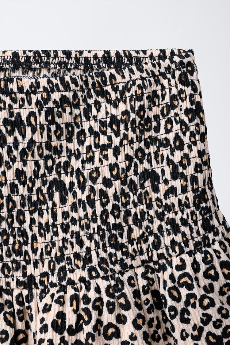 Falda short estampada con volantes 3