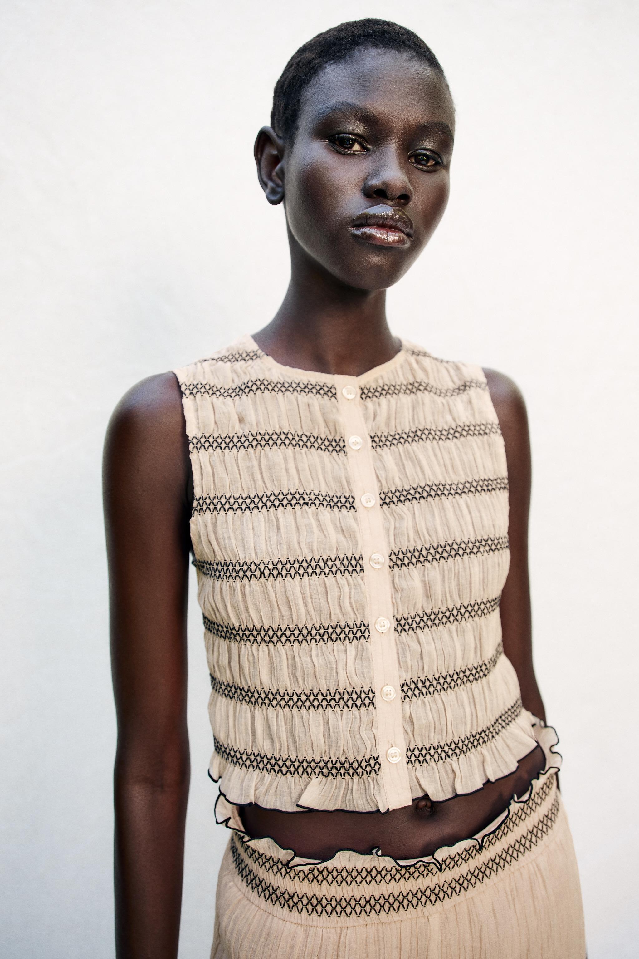 CONTRAST SEAM VEST TOP — Sand