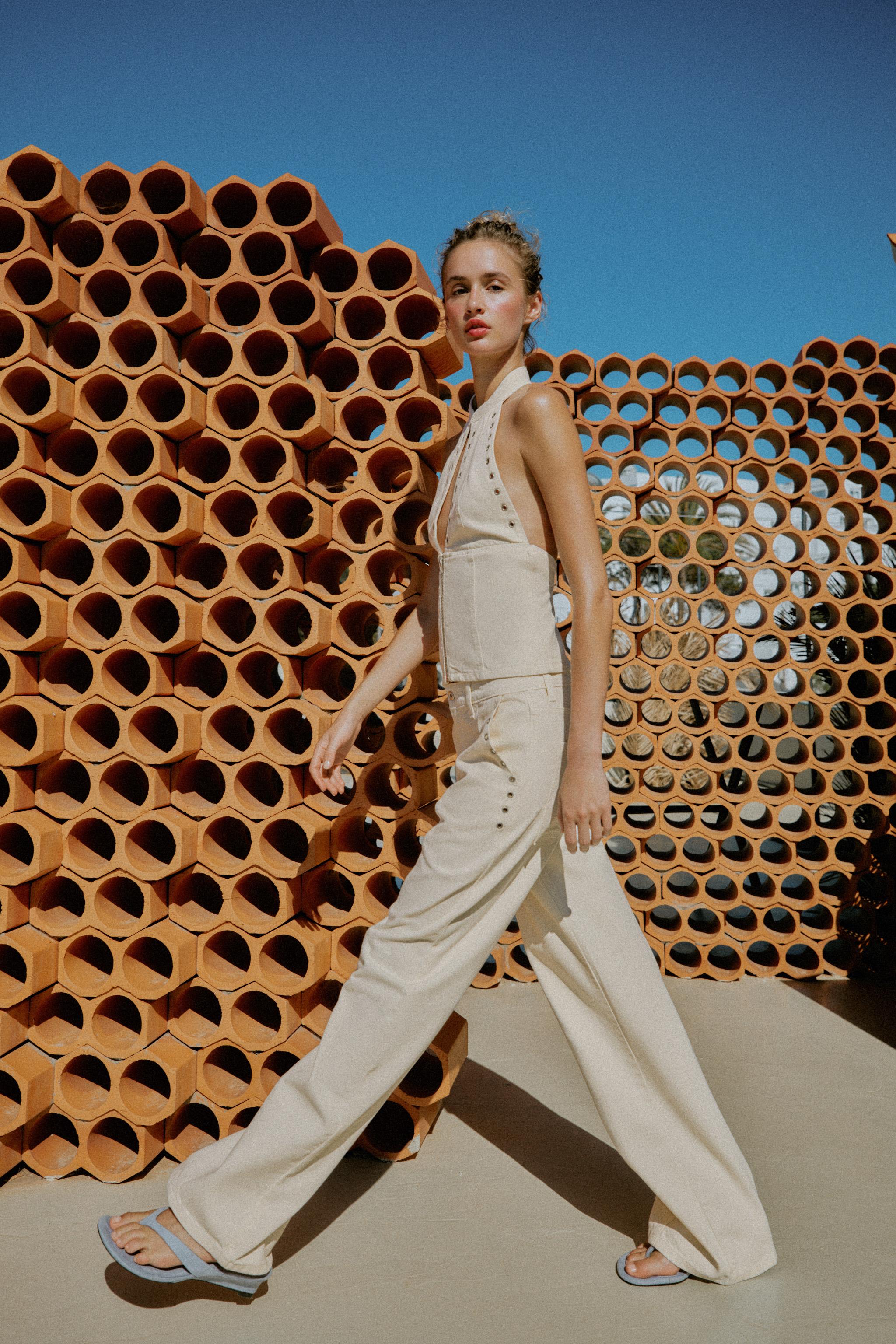 LOW-RISE EYELET STRAIGHT PANTS