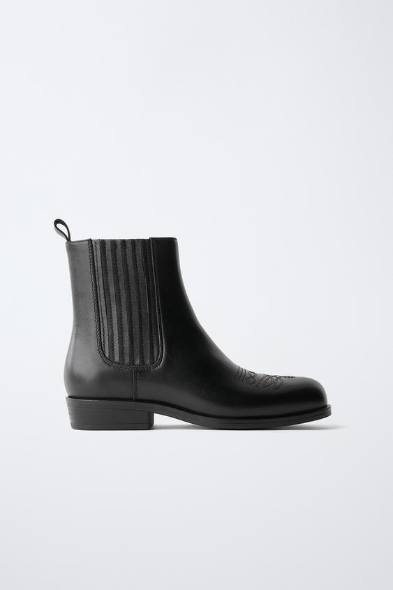ÇIZME TË SHKURTRA KAUBOJ LËKURE - I zi nga Zara - Imazh 0