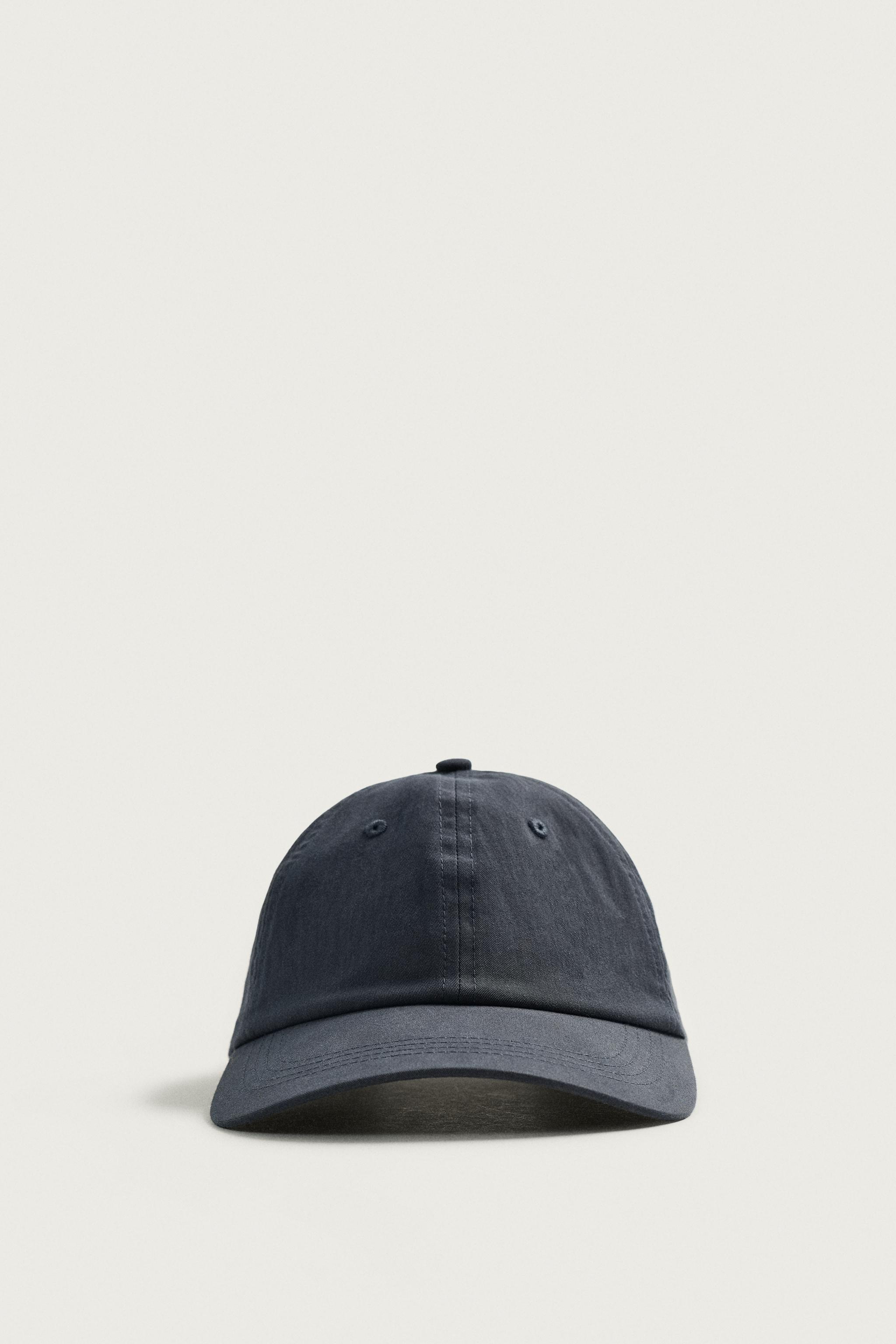 CONTRAST-TRIM CAP