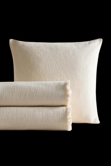 Zara TEXTURED BEDSPREAD - Ecru - Image 0