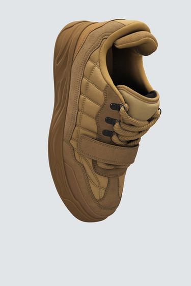 EINFARBIGE SNEAKER MIT VOLUMINÖSER SOHLE - Mehrfarbig von Zara - Bild 0