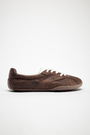 ZAPATILLAS DEPORTIVAS - Marrón de Zara