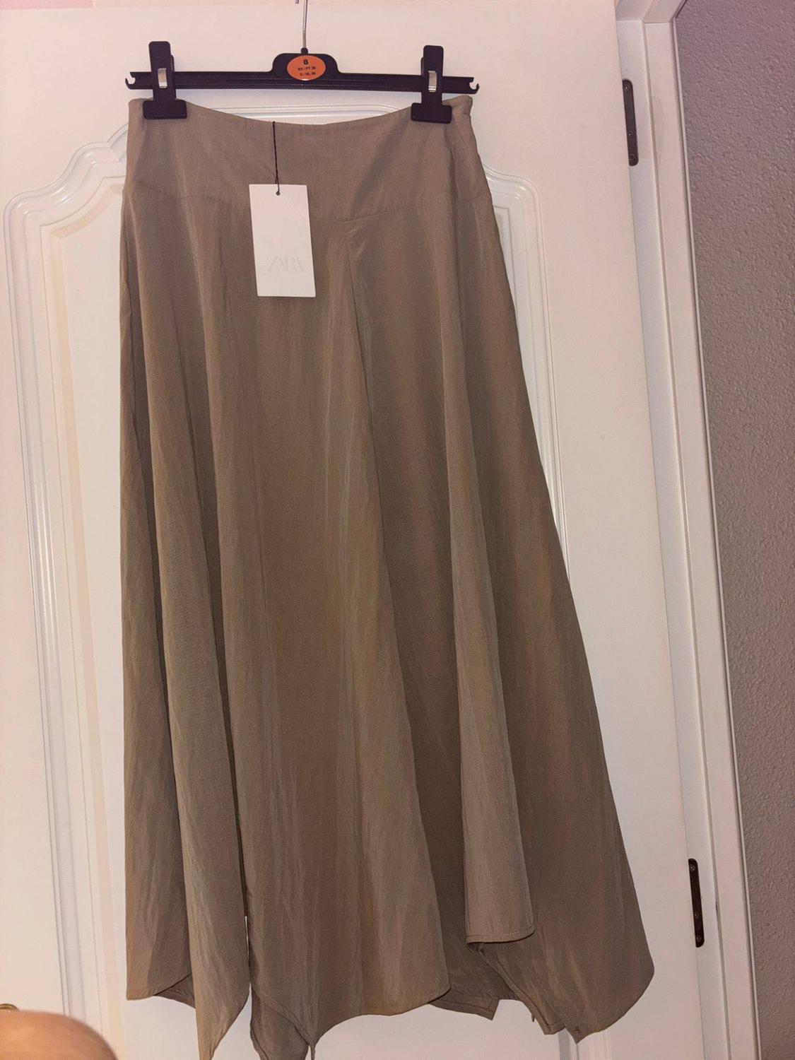 ASYMMETRIC MIDI SKIRT - Image 2