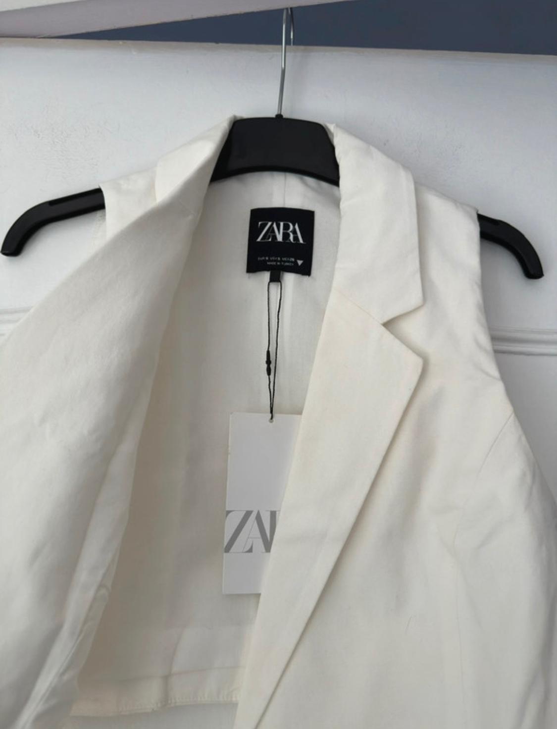 TAILORED LINEN BLEND WAISTCOAT - Image 3