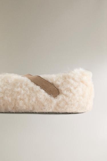 CHILDREN'S FAUX SHEARLING BALLERINAS - Ecru White by Zara - Image 3