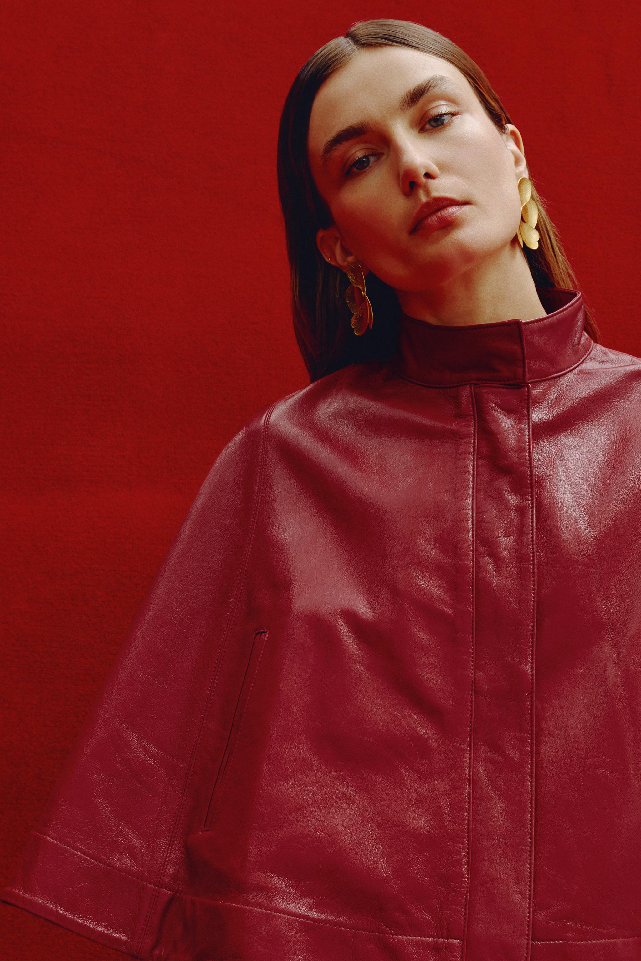フラワーファン ピアス - ゴールド | ZARA Japan / 日本