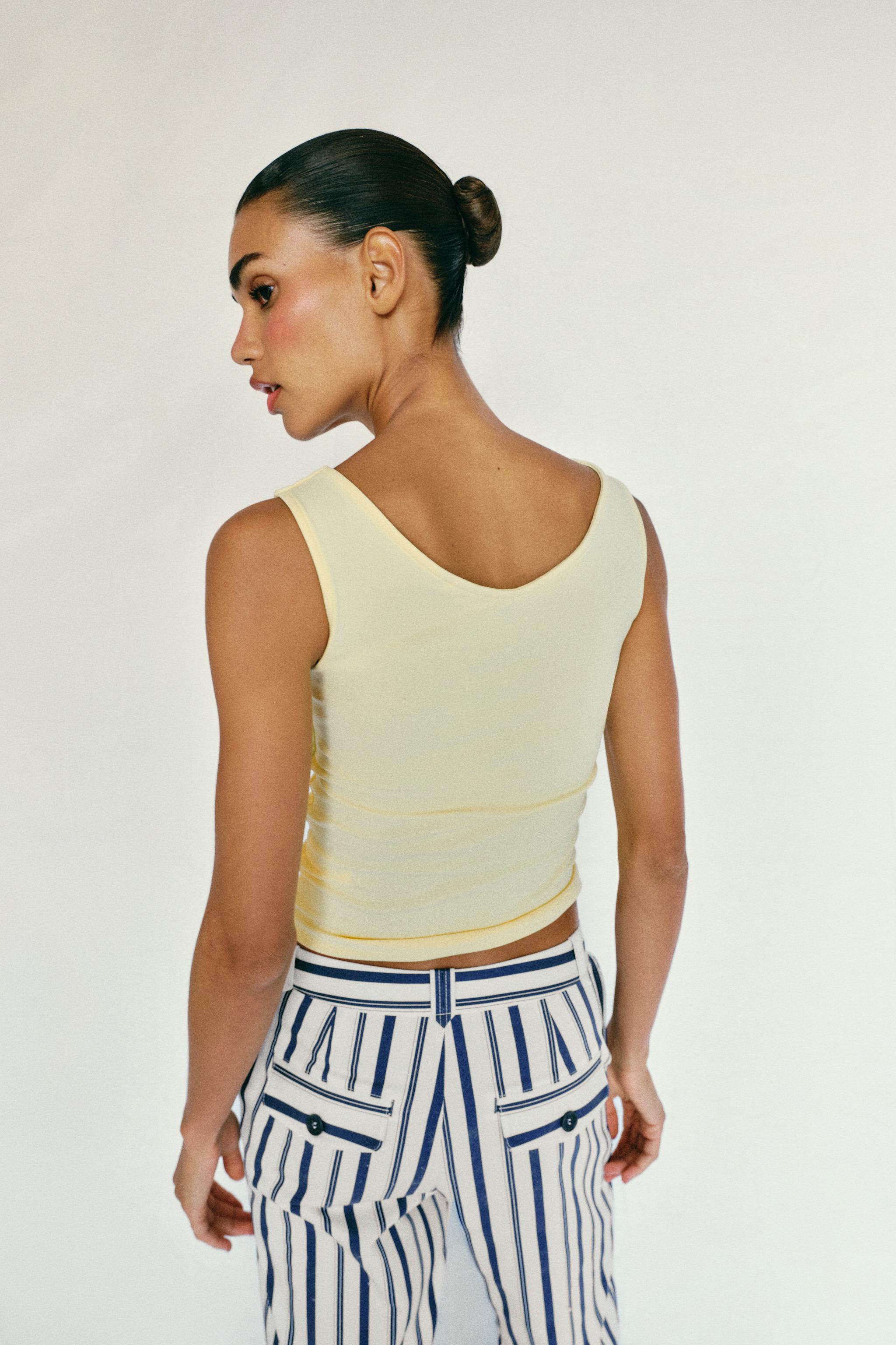 OFF-THE-SHOULDER T-SHIRT