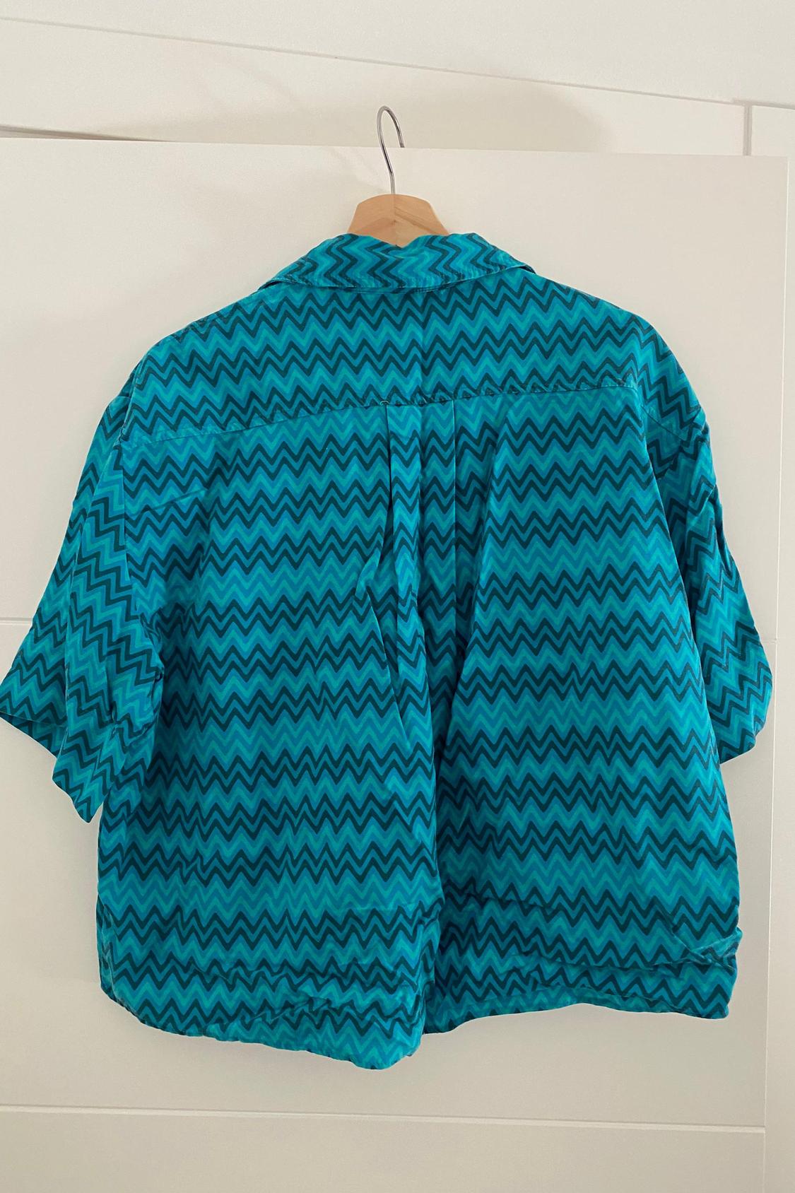 PRINTED HALTER NECK SHIRT - Image 4