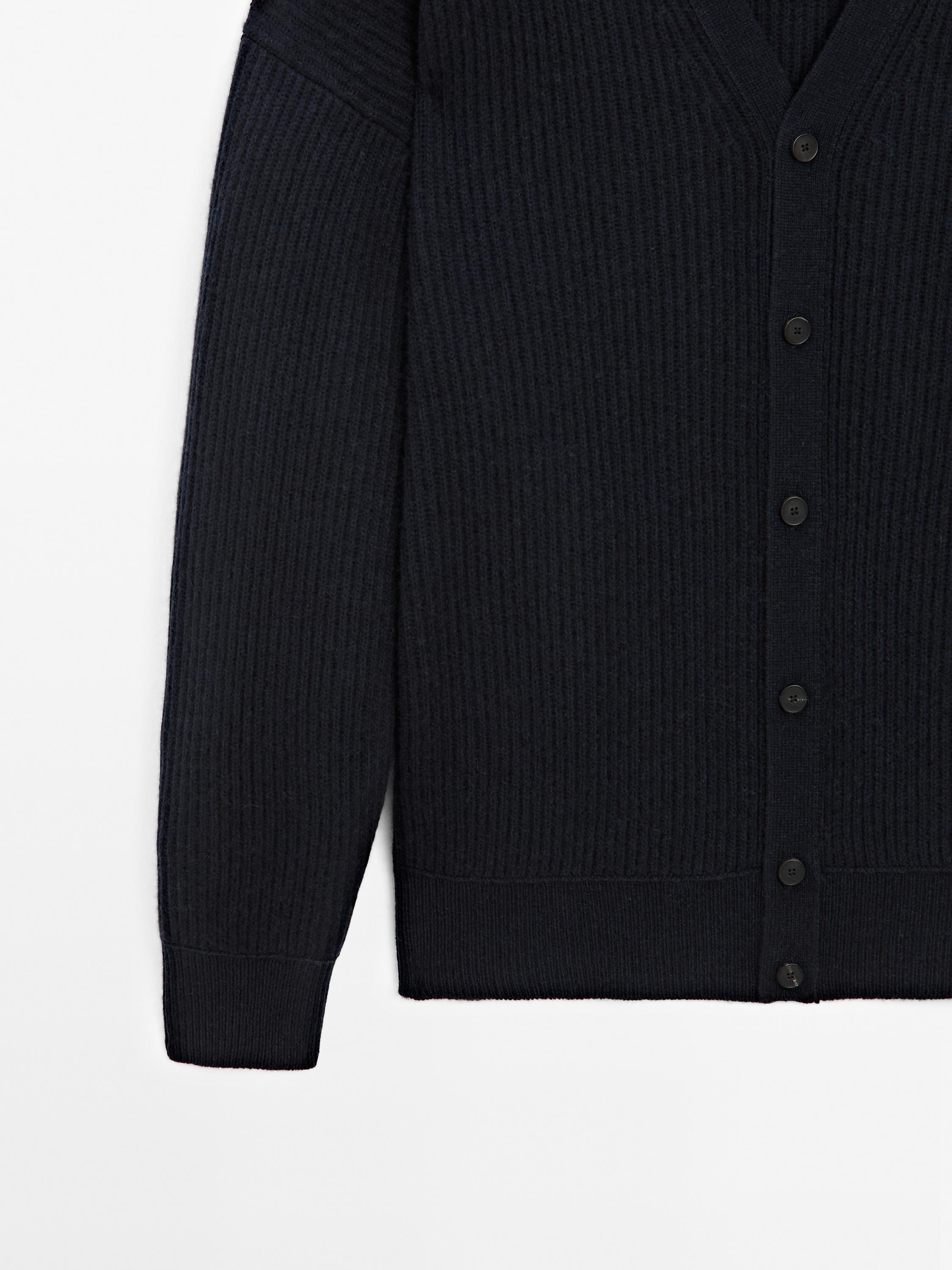 Wool and cashmere knit cardigan