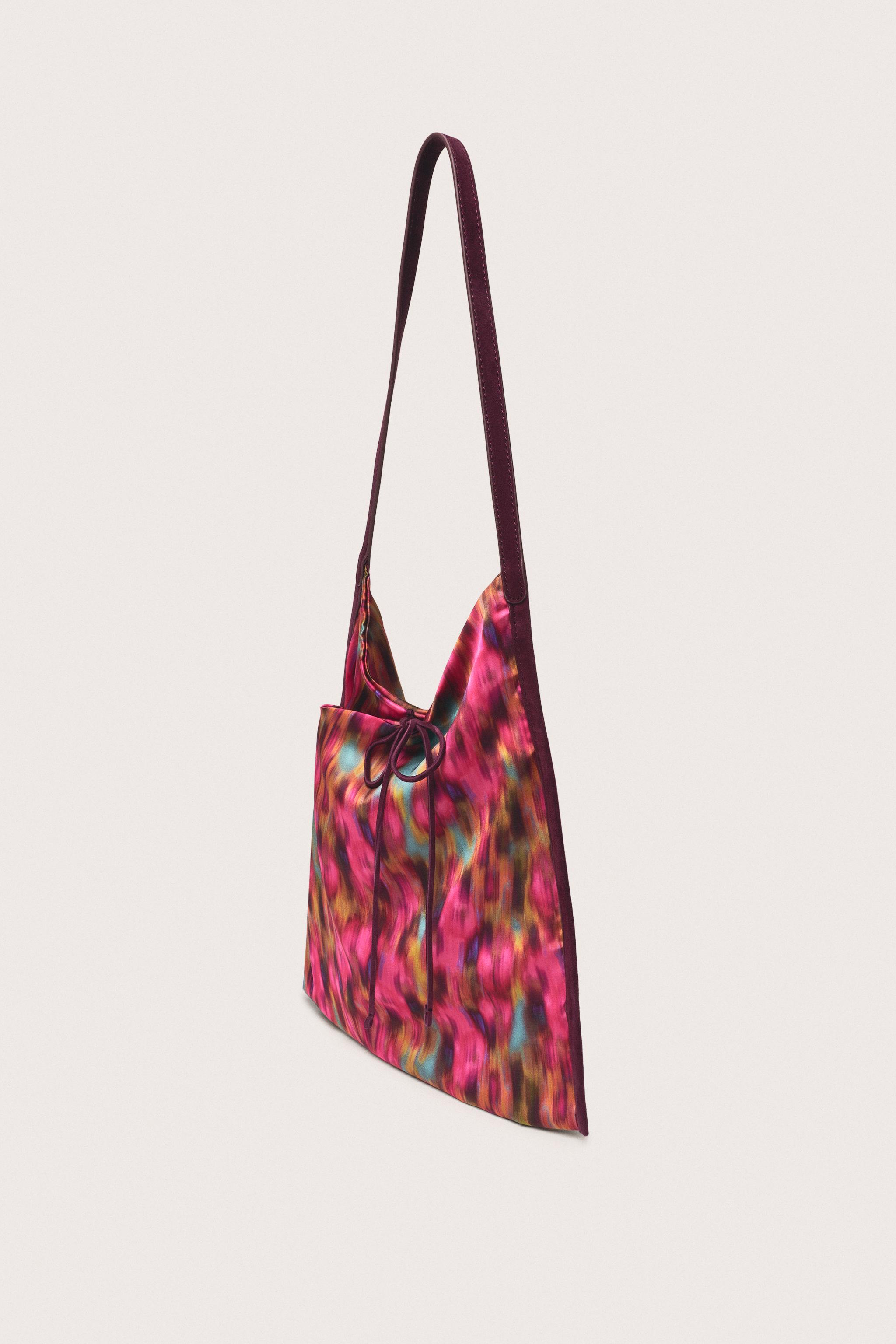 LIMITED EDITION PRINTED SHOULDER BAG