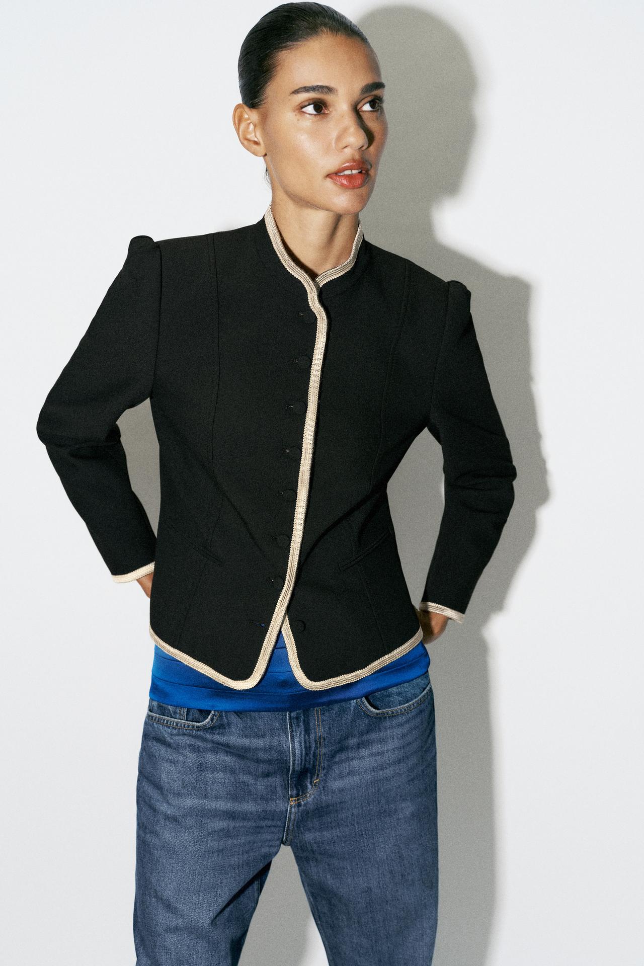 CONTRAST TRIM BLAZER — Black