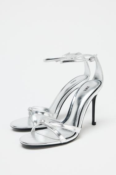 SANDALES À TALONS HAUTS EFFET MÉTALLISÉ - Argent de Zara - Image 5
