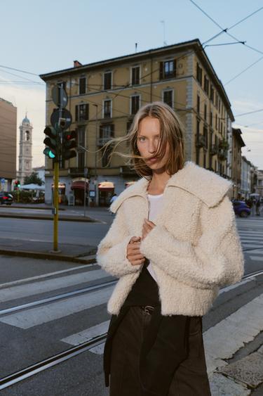 GILET EN MAILLE BOUCLÉE - Écru de Zara - Image 1