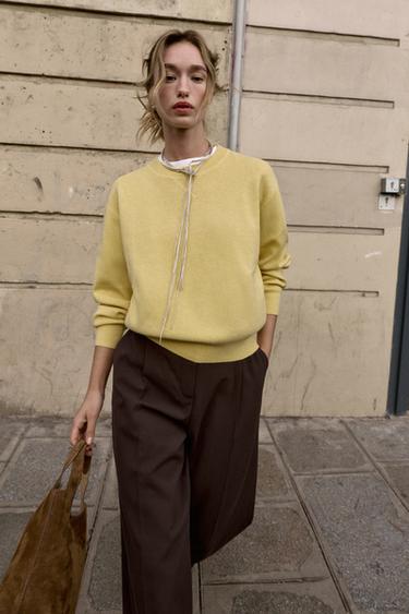PULL EN MAILLE UNI - Jaune moyen de Zara