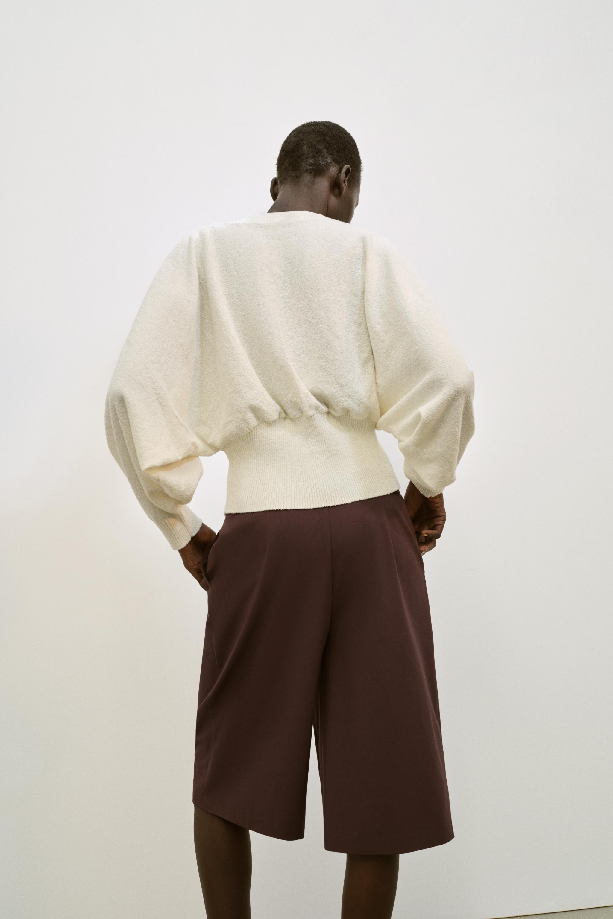 BATWING SLEEVE JUMPER