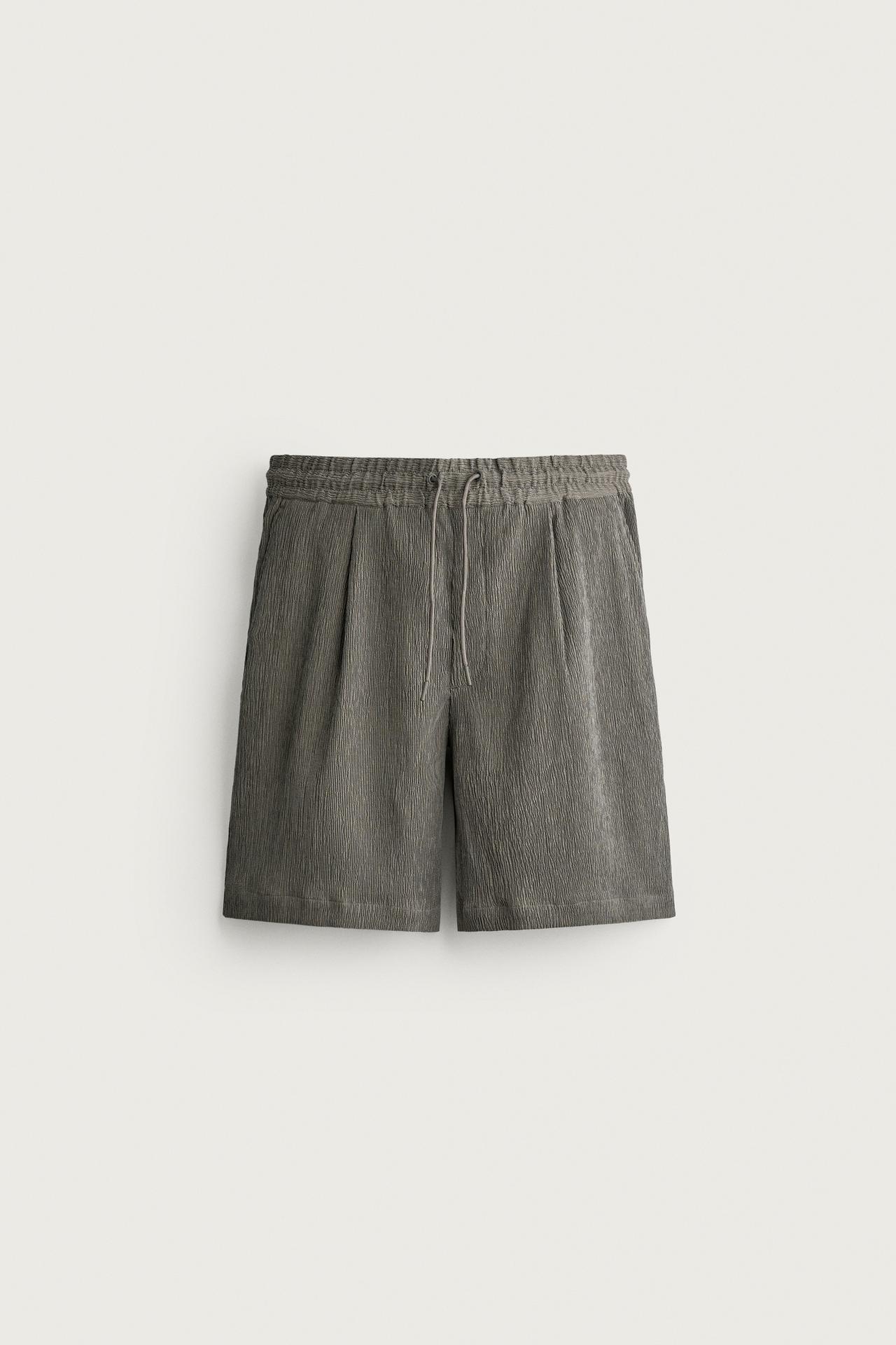 TEXTURED RELAXED FIT SHORTS — Light khaki