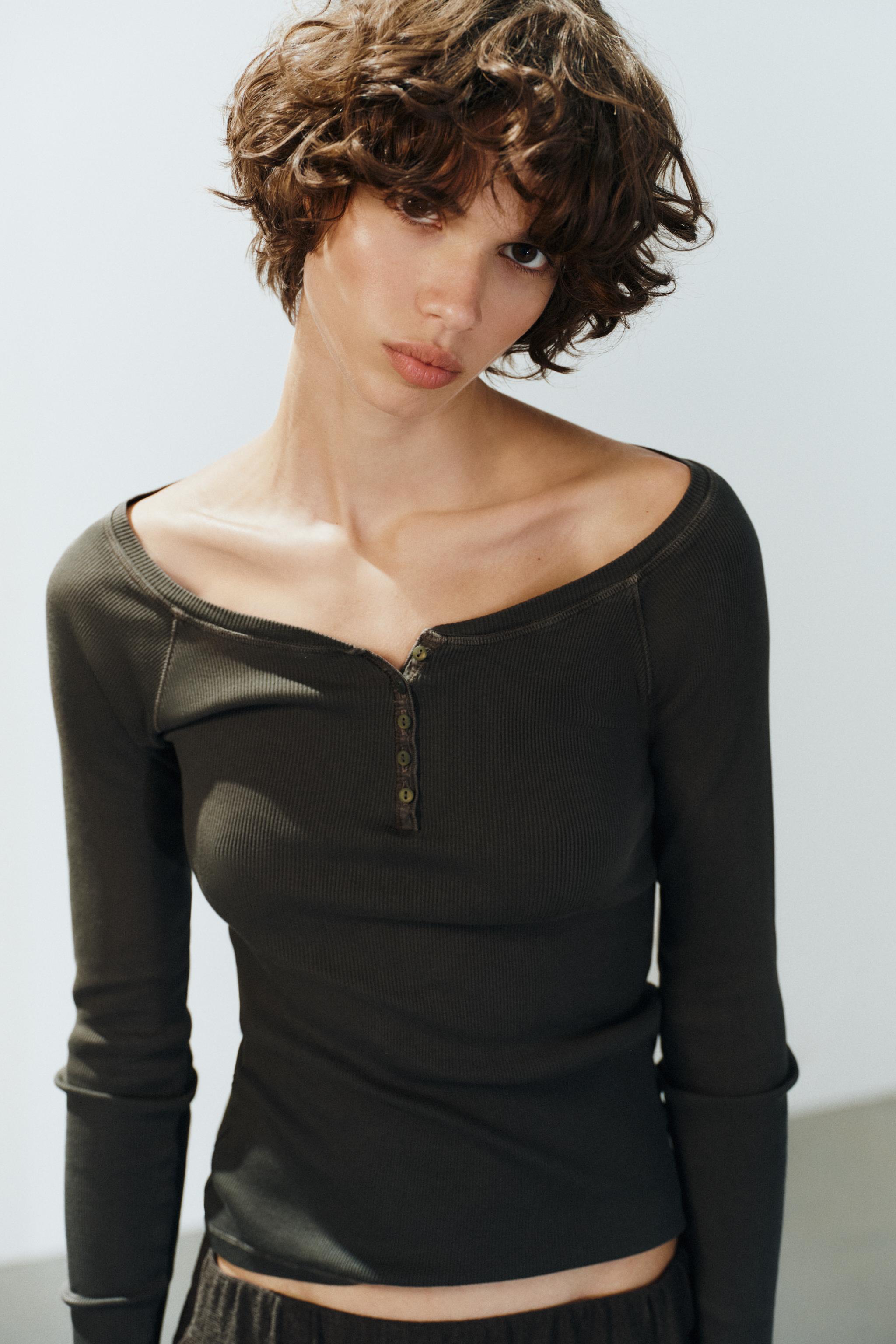 RIBBED HENLEY T-SHIRT — Taupe gray