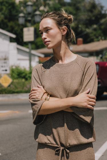 CUT-OUT KNIT T-SHIRT - Brown / Ecru by Zara