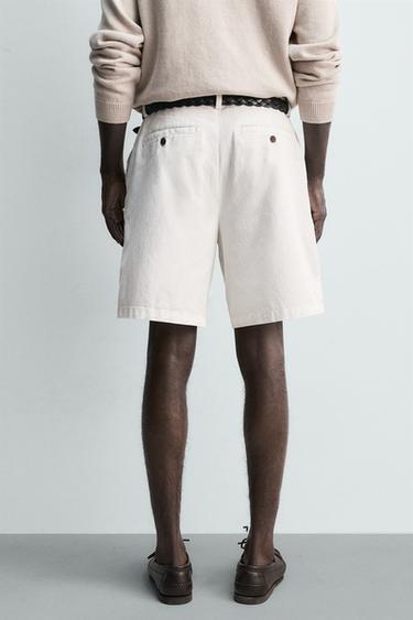 SHORT REGULAR FIT À PLIS - Blanc cassé de Zara - Image 2