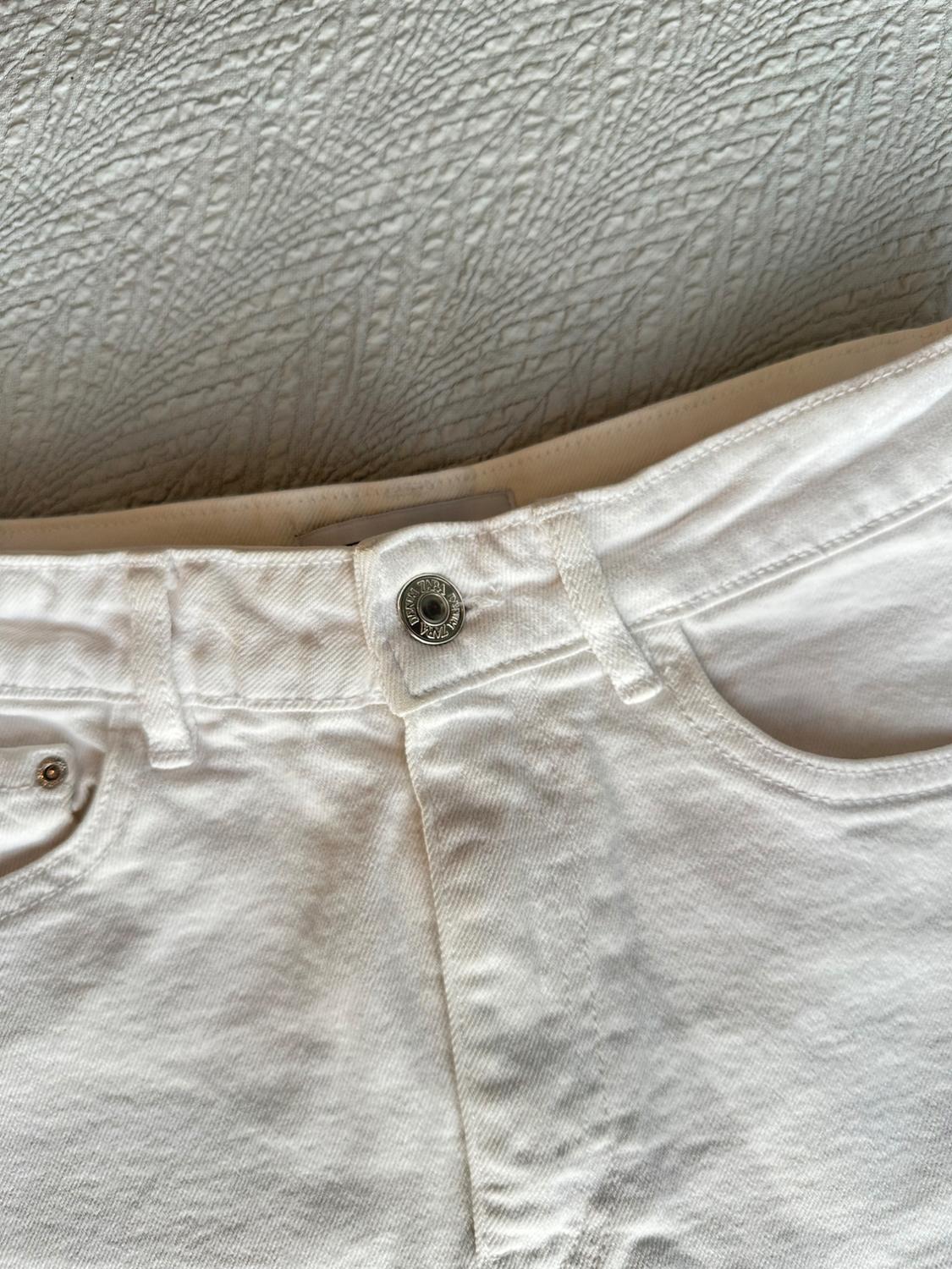 HI-RISE DENIM SHORTS - Image 5