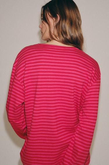 T-SHIRT AUS BAUMWOLLE UND LEINEN MIT STREIFEN - Rosa / Lila von Zara