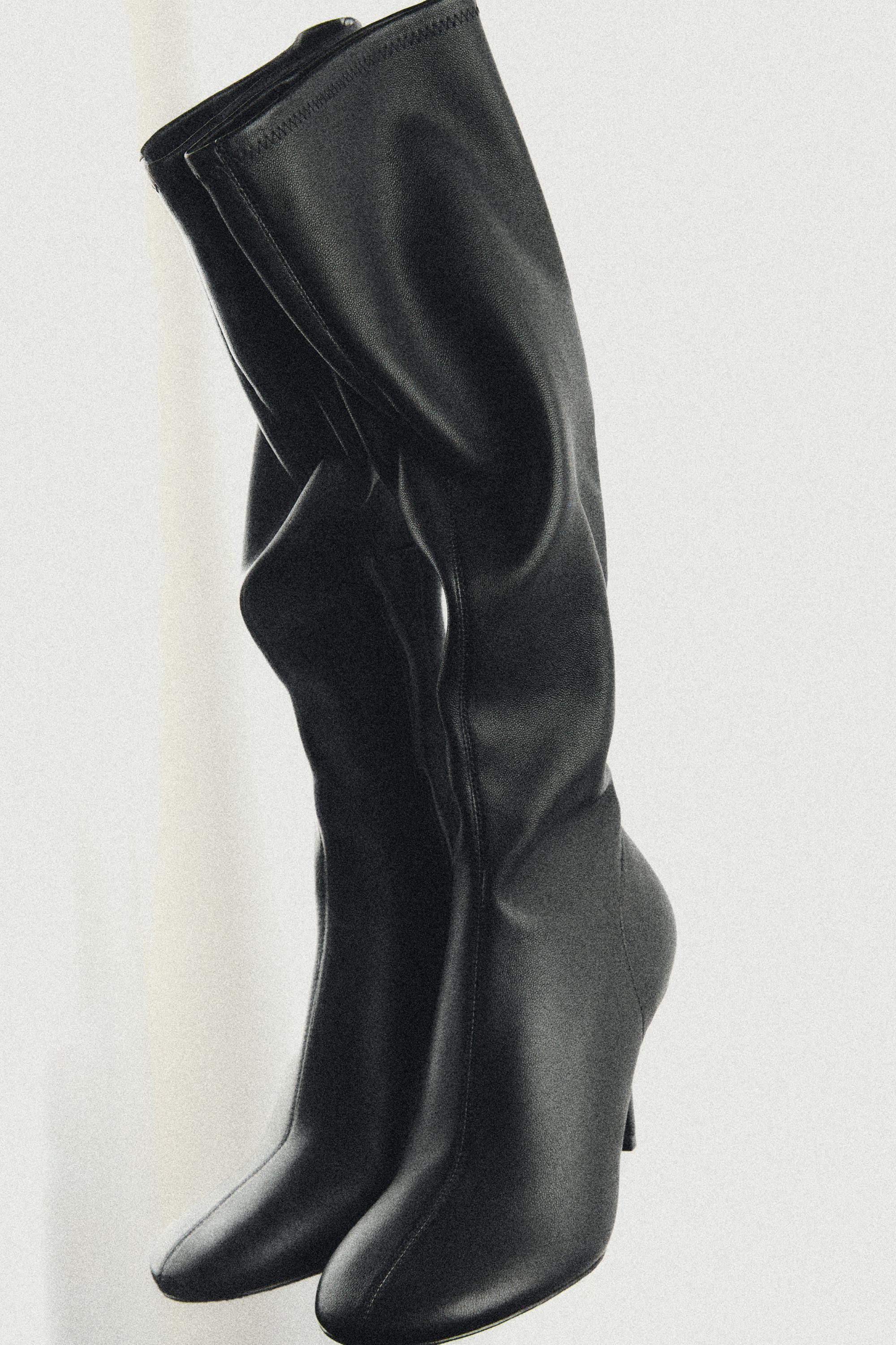 Elastic leather heel boot - LIMITED EDITION