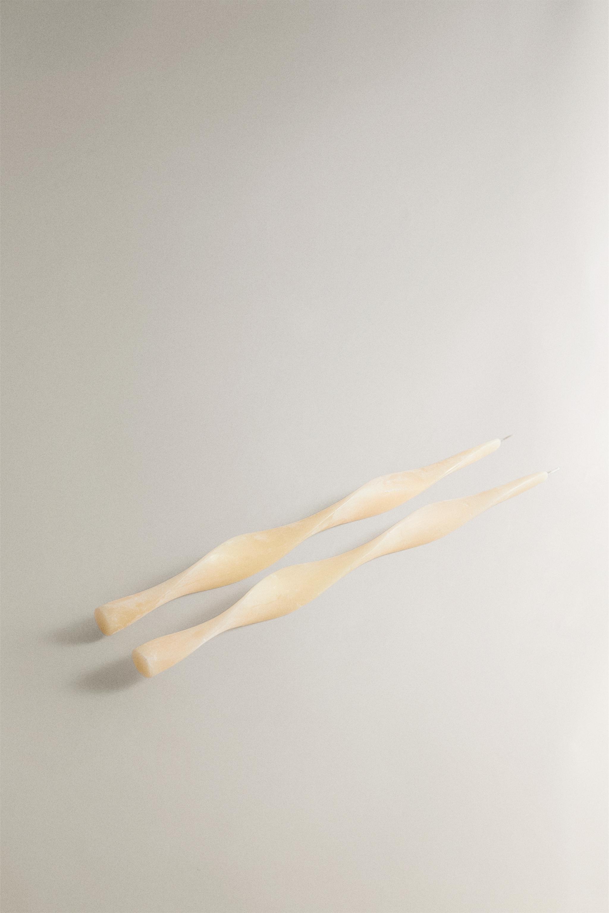 TWISTED DECORATIVE CANDLE PACK (PACK OF 2) — White