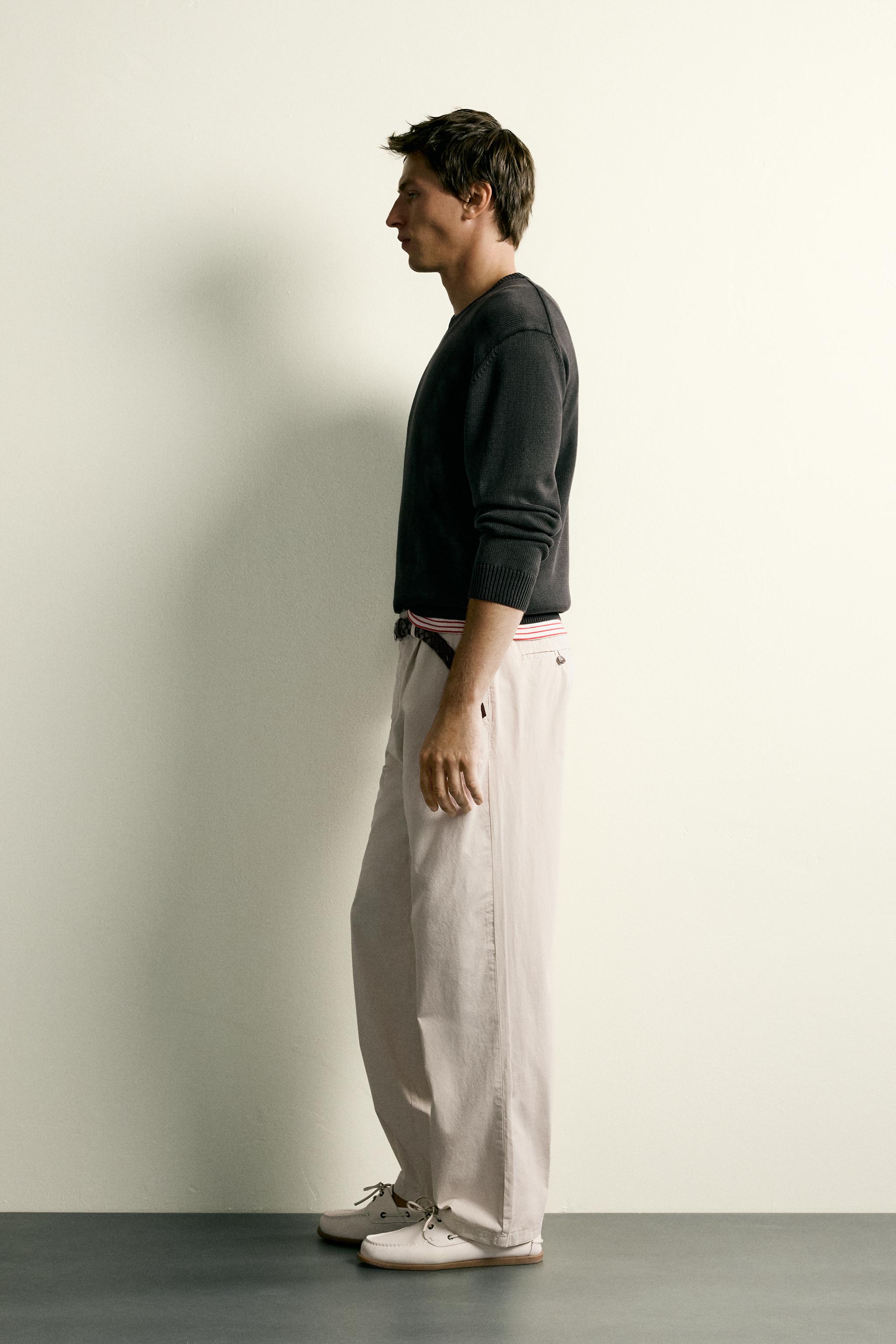 PLEATED STRAIGHT FIT CHINO PANTS