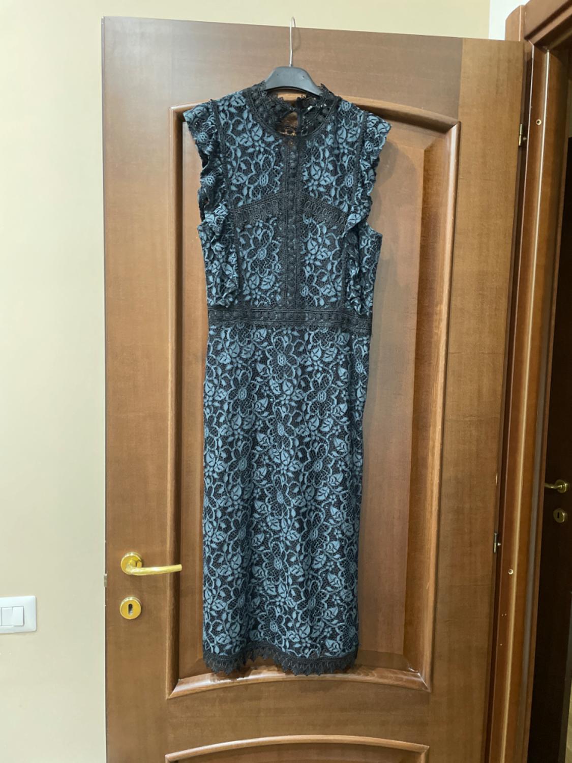 LACE DRESS