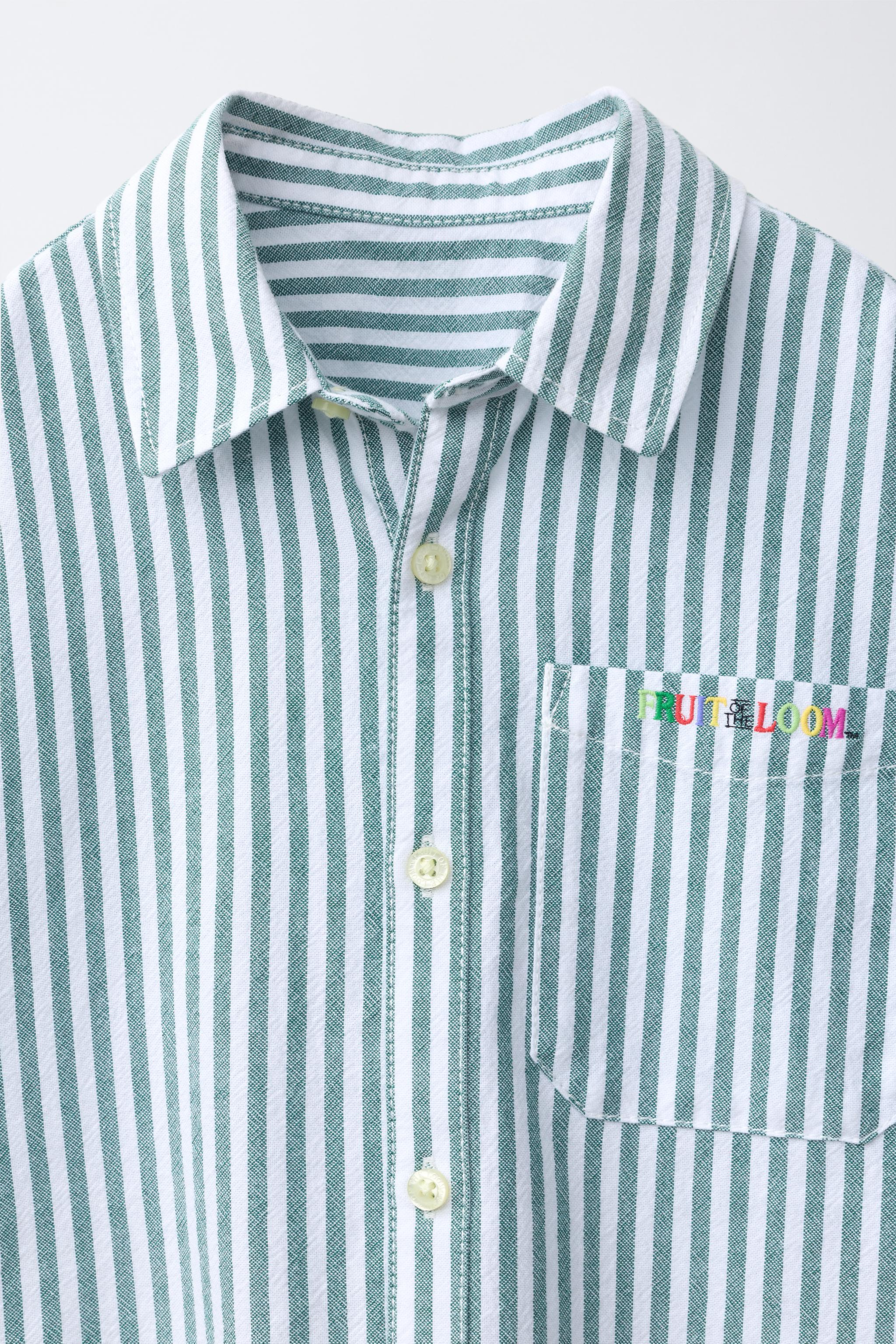 CHEMISE À RAYURES ET INSCRIPTION BRODÉE FRUIT OF THE LOOM™