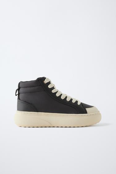 BOTÍN DEPORTIVO TEJIDO - Negro de Zara