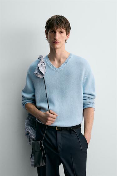 COTTON - LINEN V-NECK JUMPER LIMITED EDITION - Light blue by Zara