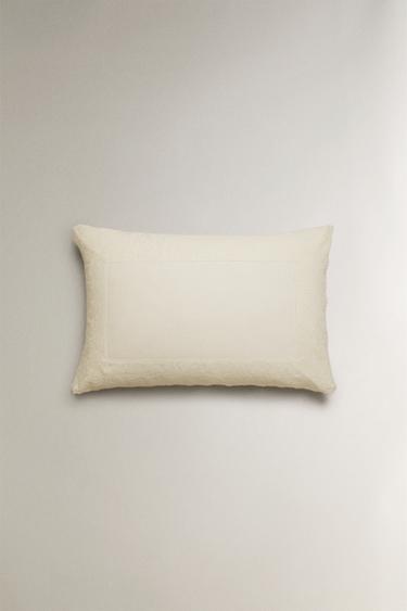 TAIE D’OREILLER BRODÉE PERCALE DE COTON (200 FILS) - Écru de Zara - Image 2