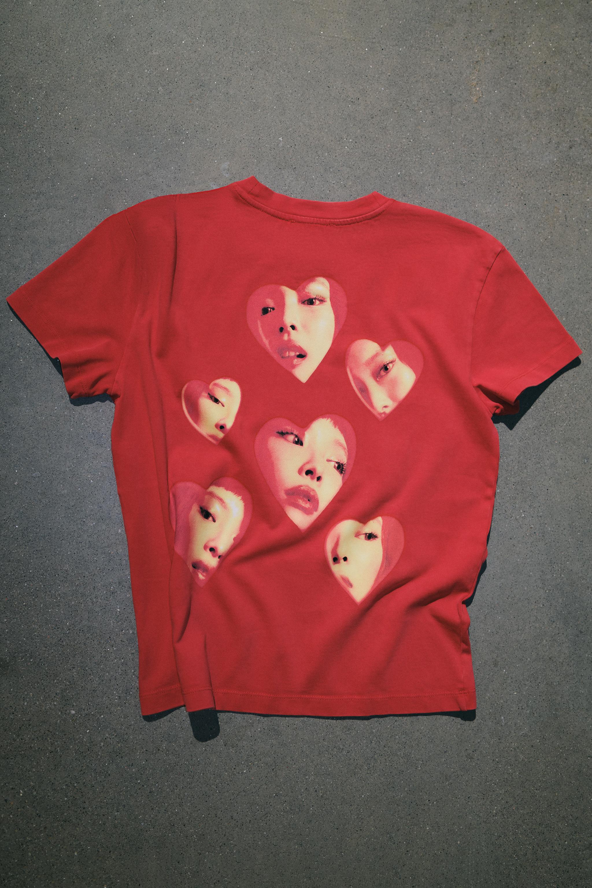 JENNIE WASHED EFFECT T-SHIRT — Red