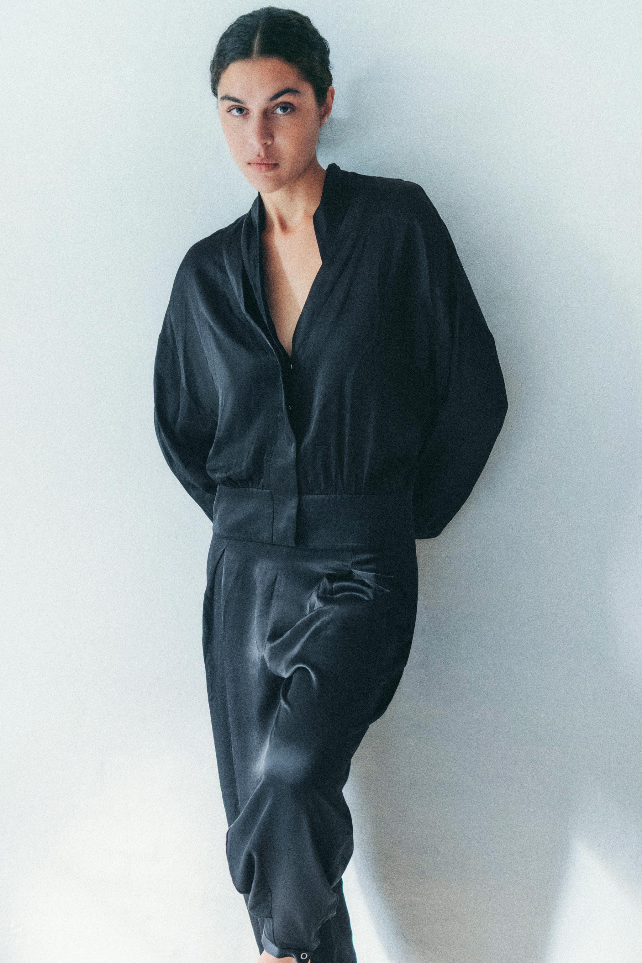 フルイドサテンブレザーシャツ - ブラック | ZARA Japan / 日本